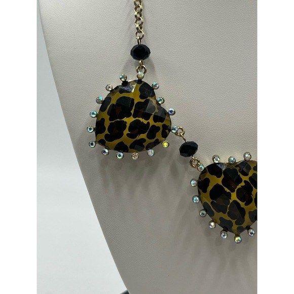 Betsey Johnson Triple Heart Animal Print AB Rhinestone Necklace new - Picture 1 of 14